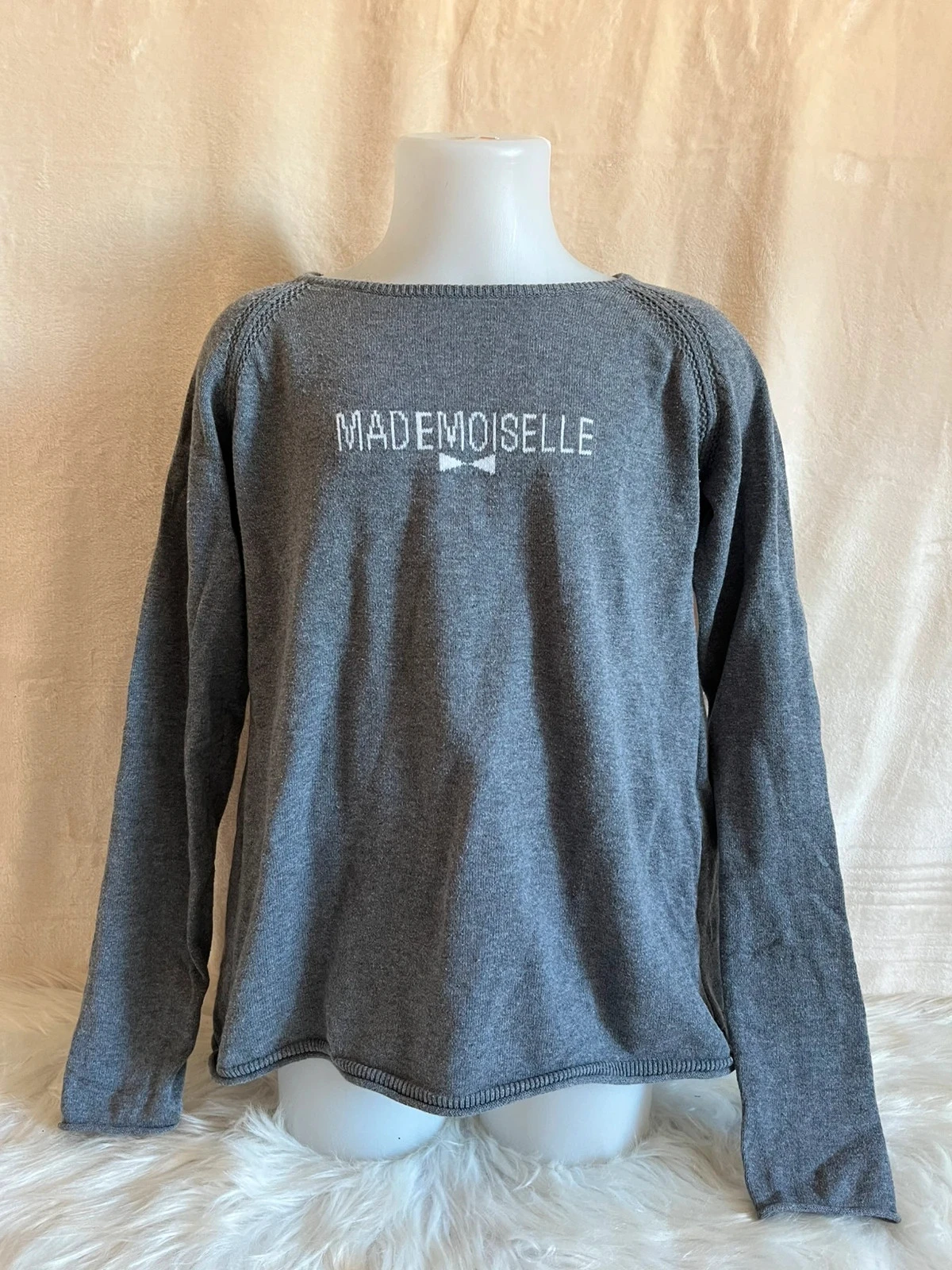 Pull fille gris “Mademoiselle” dos ouvert 11/12 ans